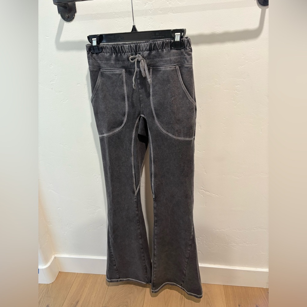 Free People Movement gray flared sweats with drawstring